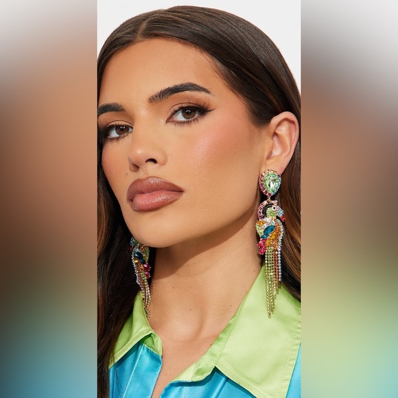 Elegant Multicolor Statement Earrings - Picture 4 of 6